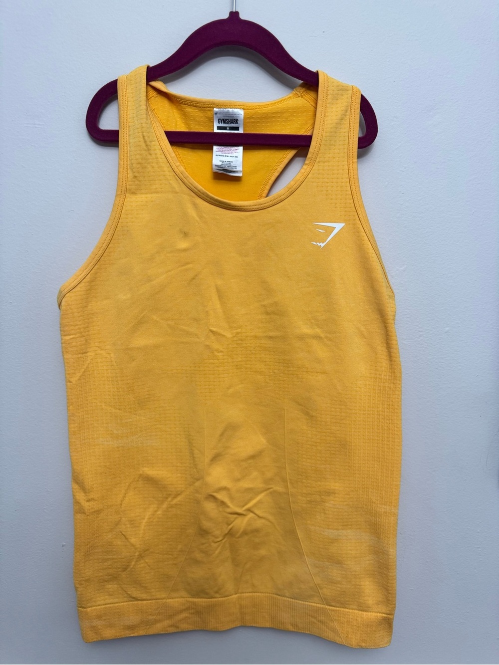 Sz M GYMSHARK PERFORMANCE TANK TOP YELLOW COLOR